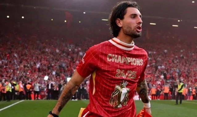 他的成长故事，不只是“又帅又能踢”