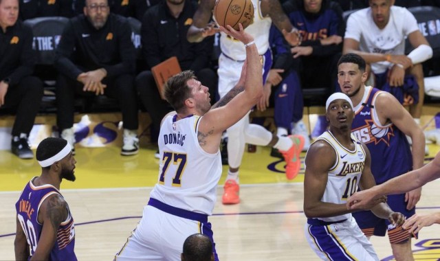 西部抢二大战已近白热化 三队绞杀之下湖人还有戏吗？