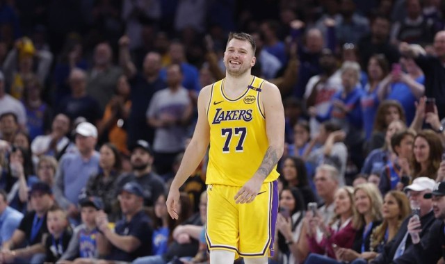 NBA官方：撤销昨日湖人VS雷霆东契奇第二次技犯