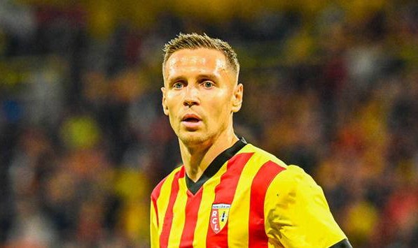 法甲：朗斯状态飙升欧塞尔低迷，未来走势值得关注