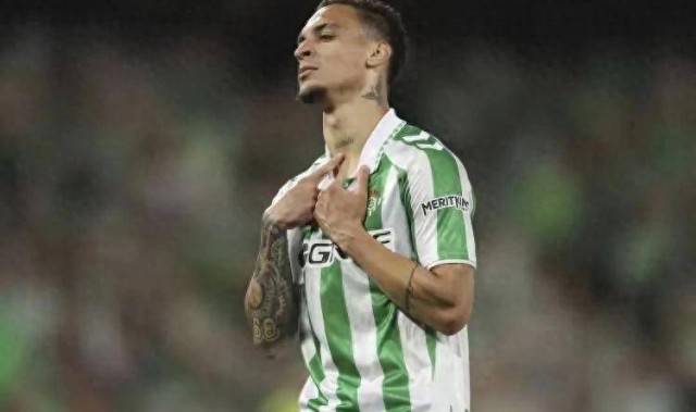 安东尼西甲20场贡献11球，曼联标价7500万欧，贝蒂斯急求续租