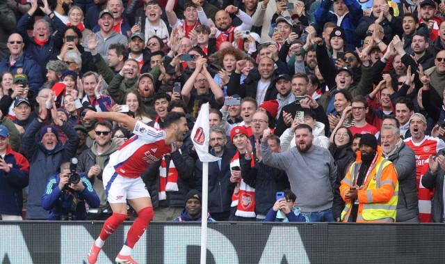 阿森纳1-0小胜切尔西，梅里诺建功，场面备战欧冠