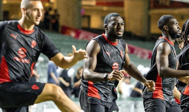 热身赛利物浦对阵AC米兰，新援亮相成为焦点，主帅战术博弈定胜负