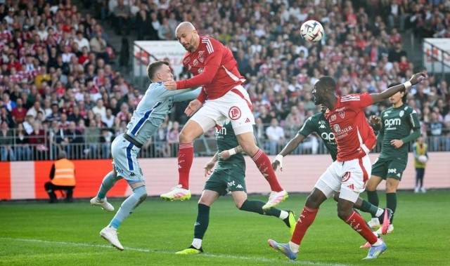 法甲冷门夜！2-1，94分钟绝杀，法甲第8掀翻法甲第2，迎来2连胜